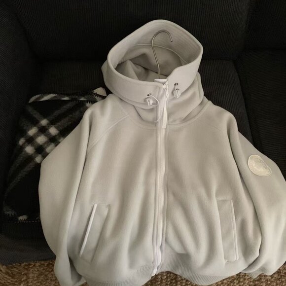 Canada Goose Light Gray Hooded Ski Jacket - Picture 5 of 7